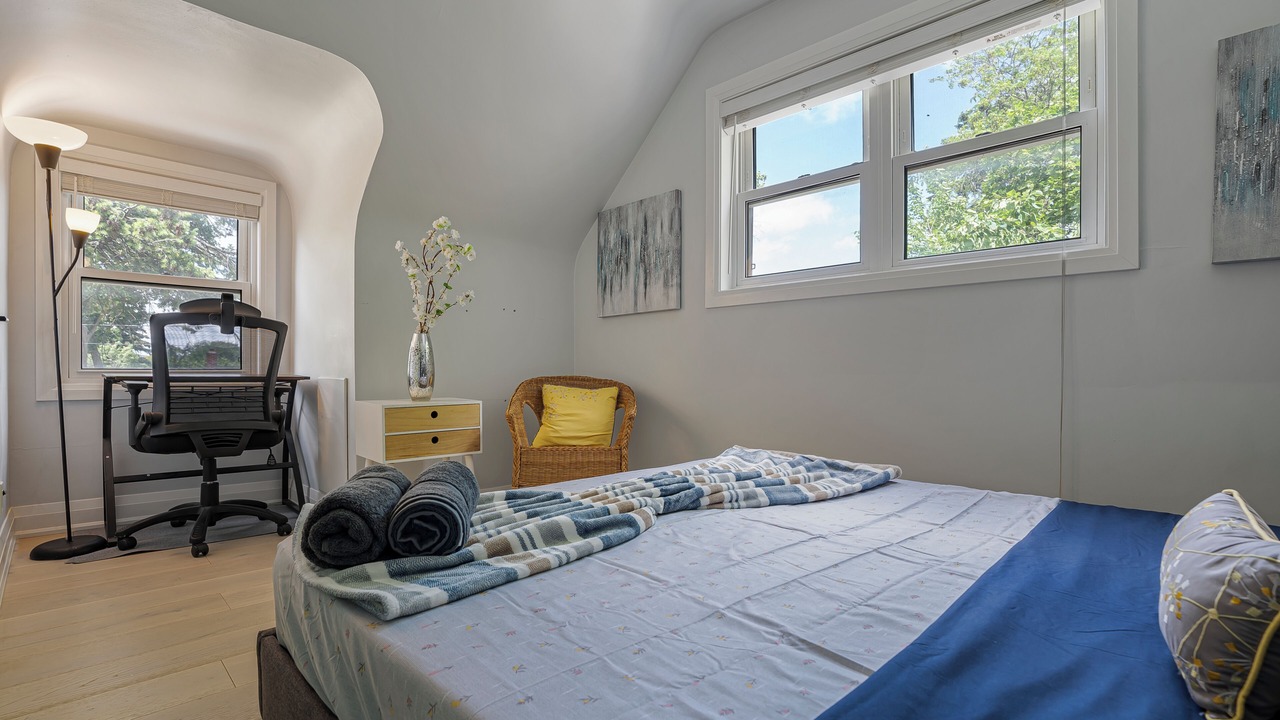 Photo of Bedroom in Willowdale