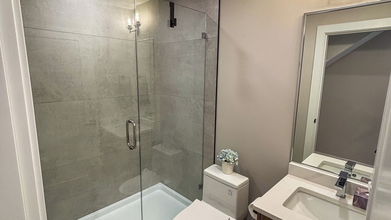 Photo of Bathroom in Sunset