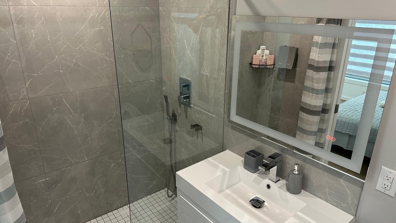 Photo of Bathroom in Woodbine Heights