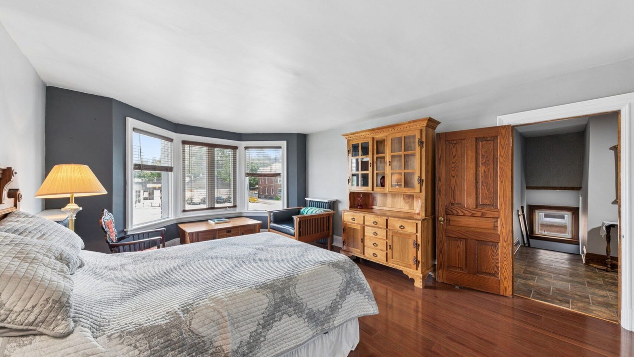 Photo of Bedroom in Midland