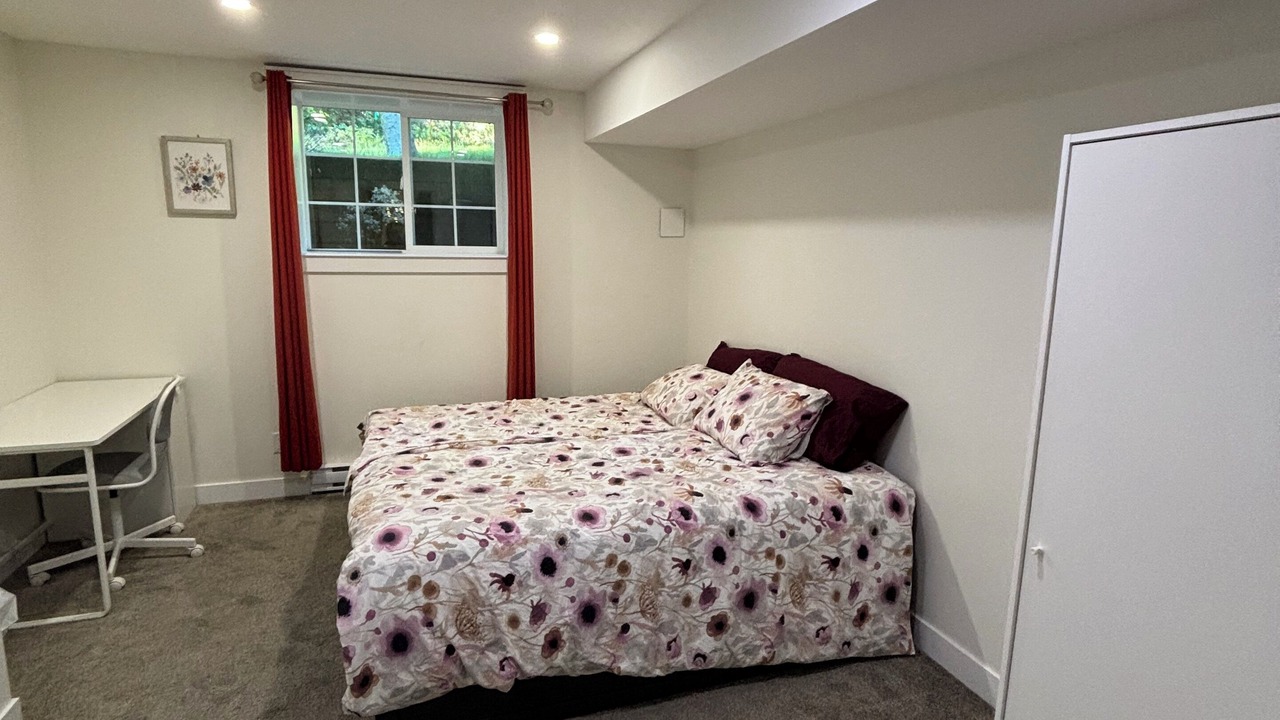 Photo of Bedroom in Canyon Heights