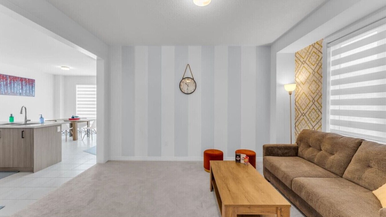 Photo of Livingroom in Centre Wellington