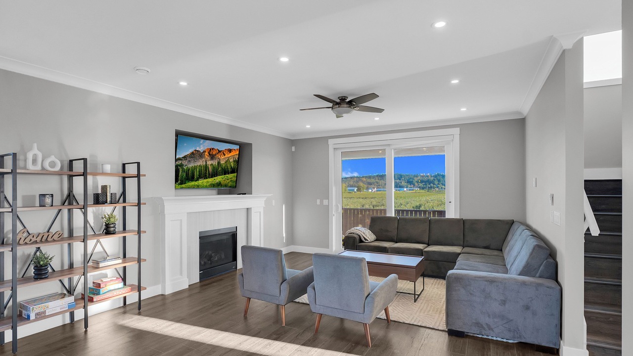 Photo of Livingroom in Surrey