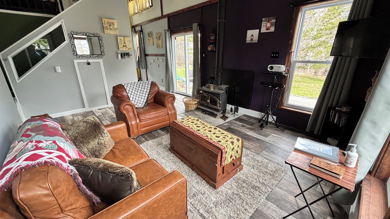 Photo of Livingroom in Black Rock