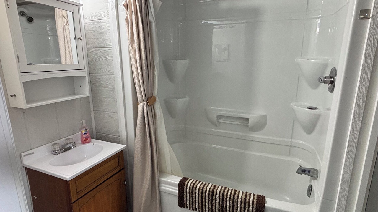 Photo of Bathroom in Black Rock