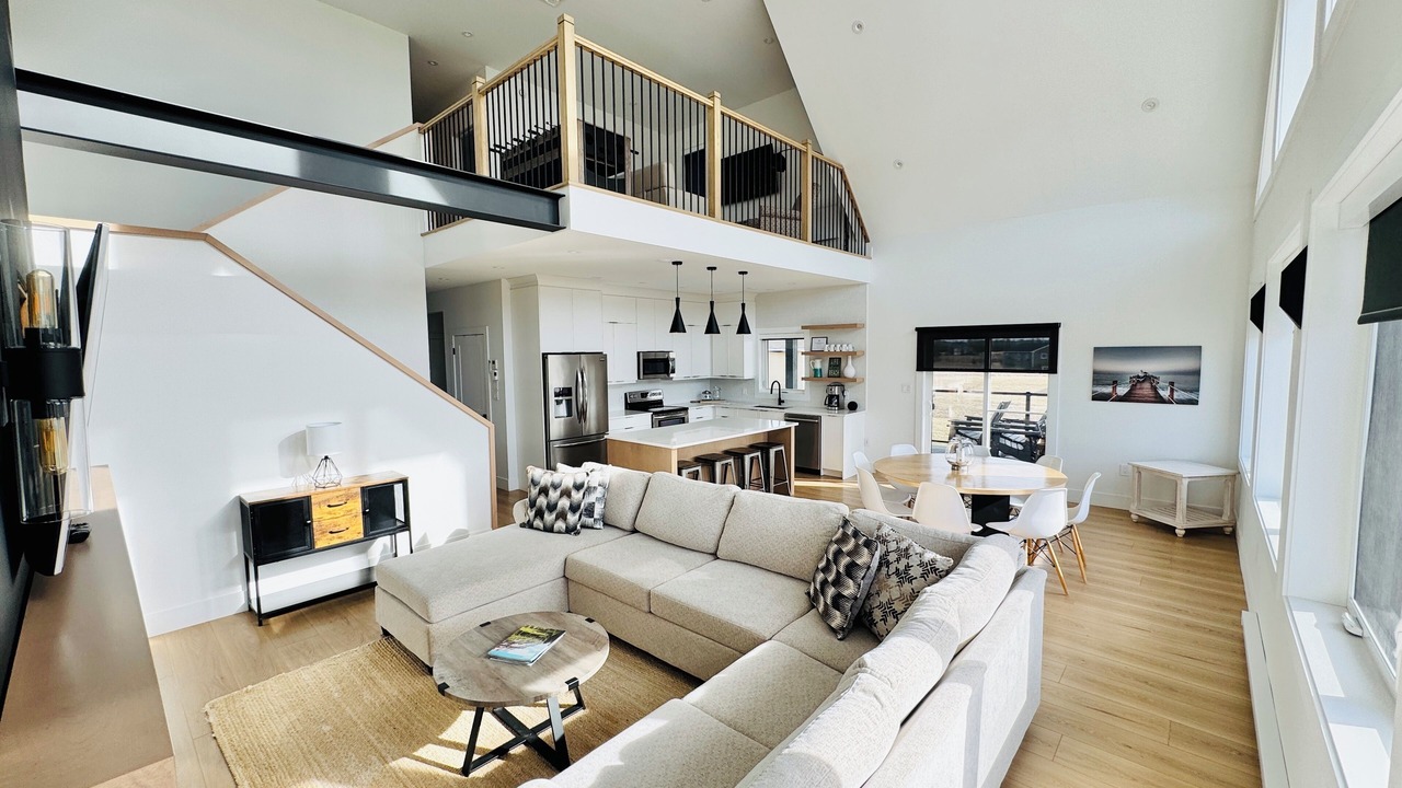 Photo of Livingroom in West Covehead