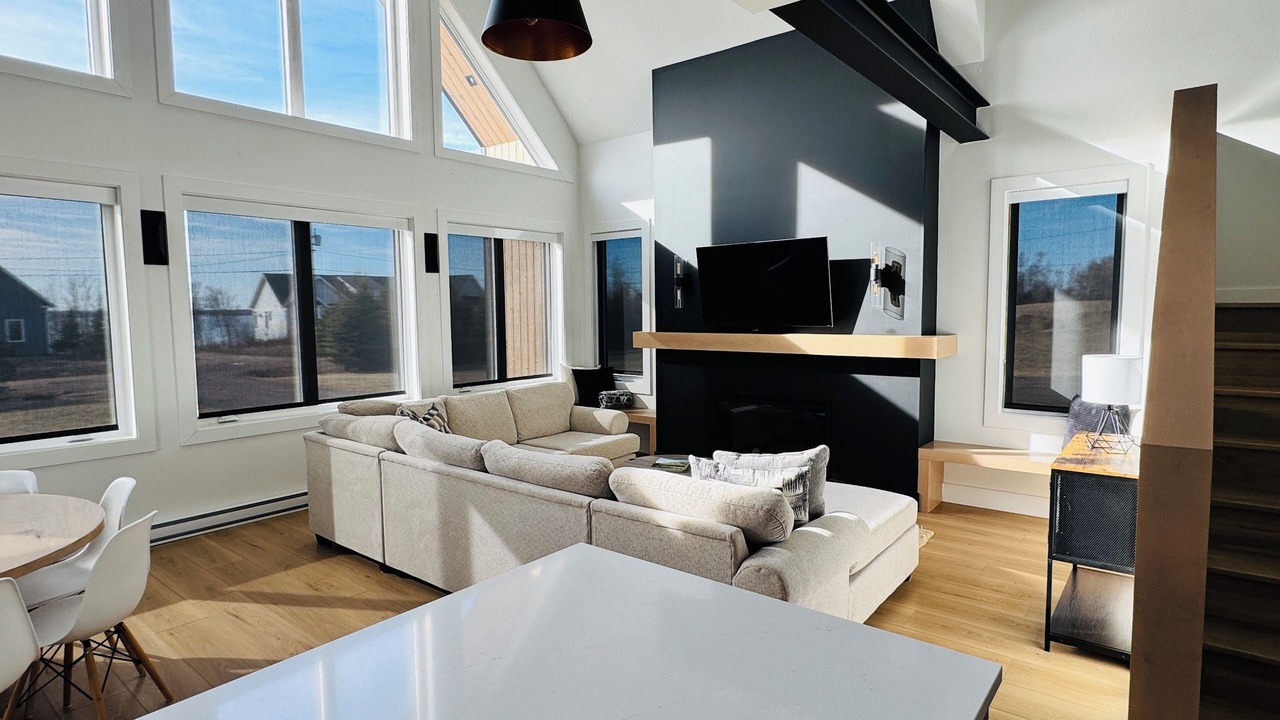Photo of Livingroom in West Covehead