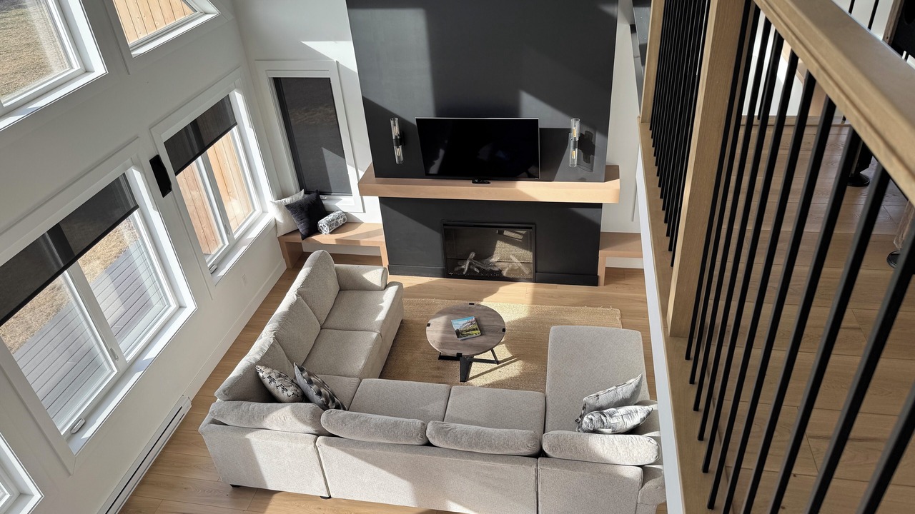Photo of Livingroom in West Covehead