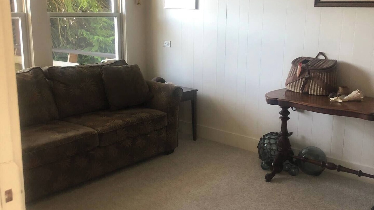Photo of Livingroom in Quathiaski Cove