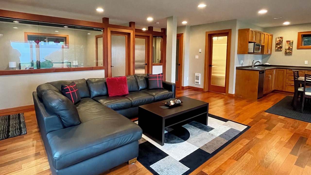 Photo of Livingroom in Otter Point