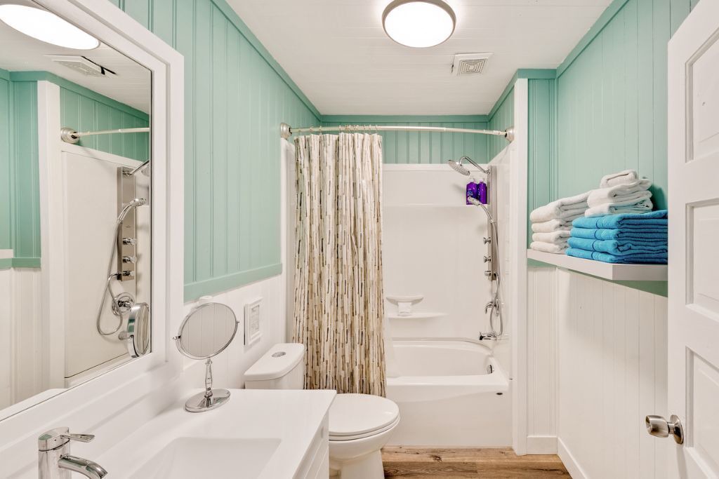 Photo of Bathroom in Youbou