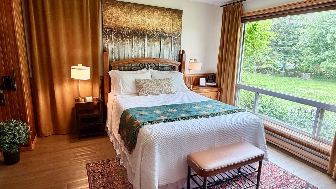 Photo of Bedroom in Shakespeare