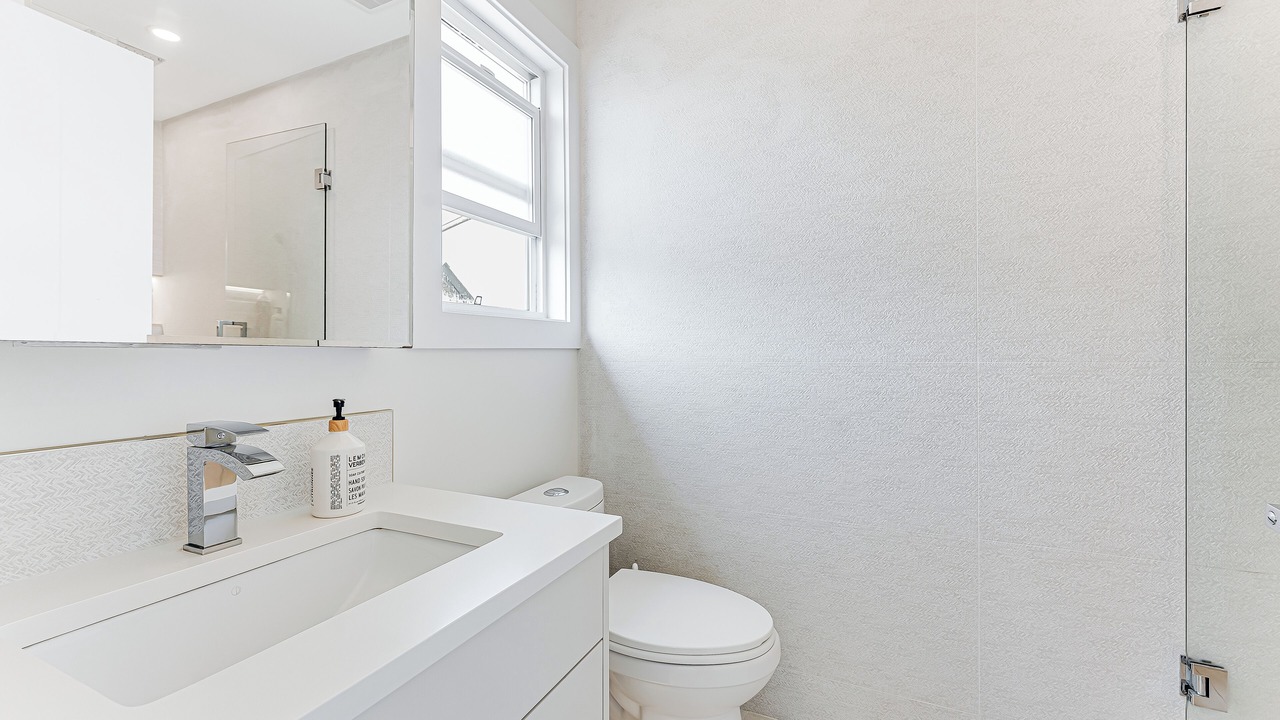 Photo of Bathroom in Knight