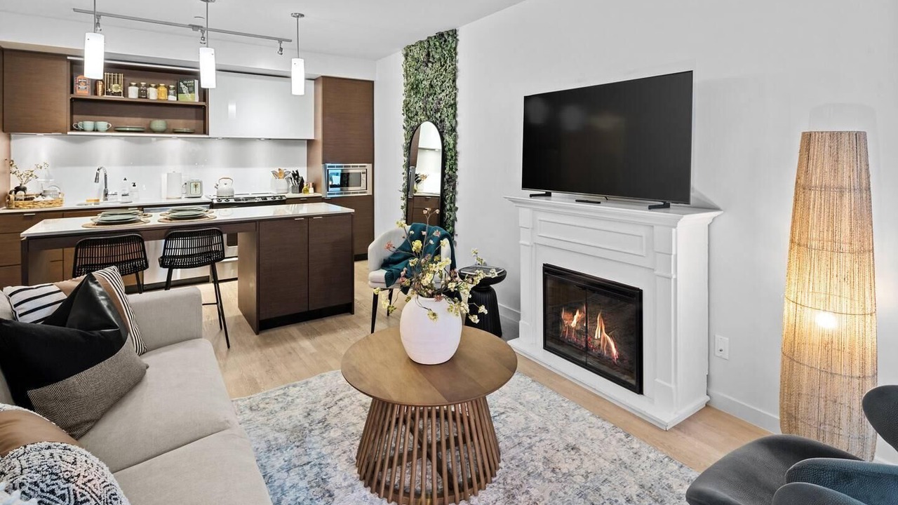 Photo of Livingroom in Downtown Victoria