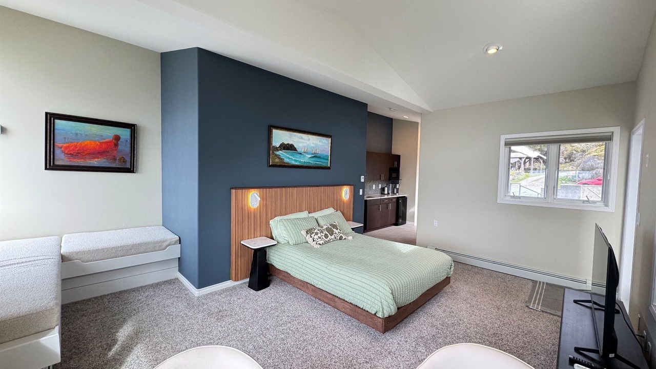 Photo of Bedroom in Pender Island