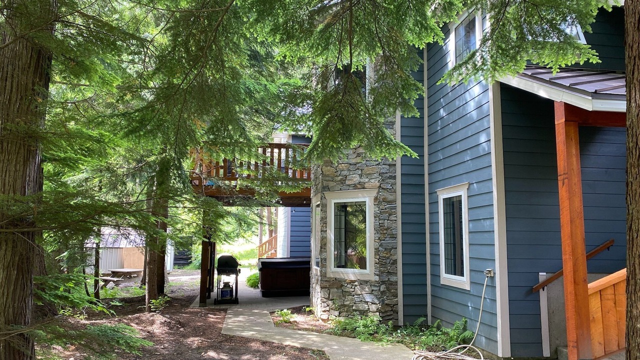 Photo of Outdoor in Revelstoke