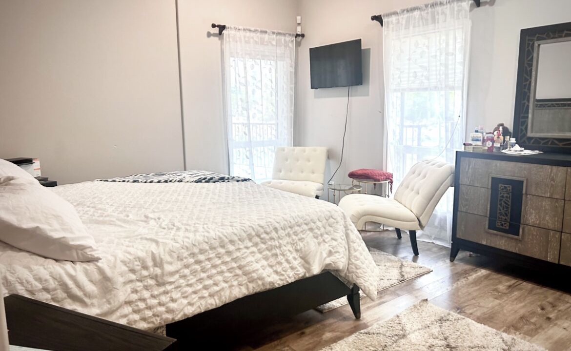 Photo of Bedroom in South Central