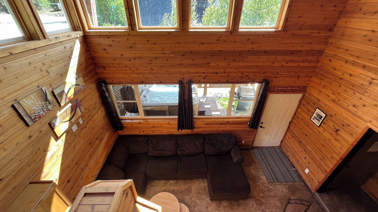 Photo of Livingroom in Revelstoke