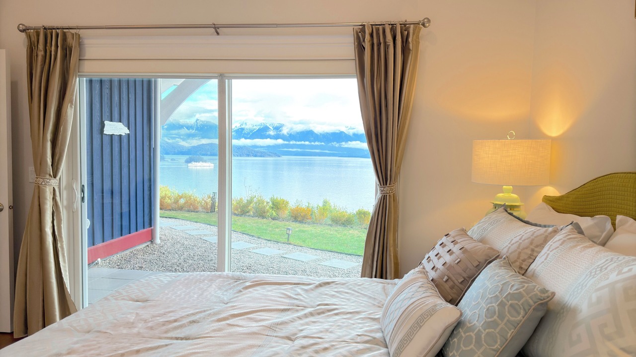 Photo of Bedroom in Gibsons