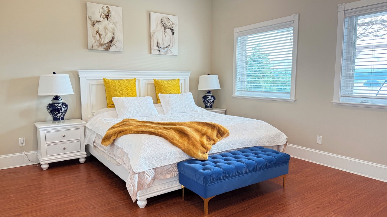 Photo of Bedroom in Gibsons