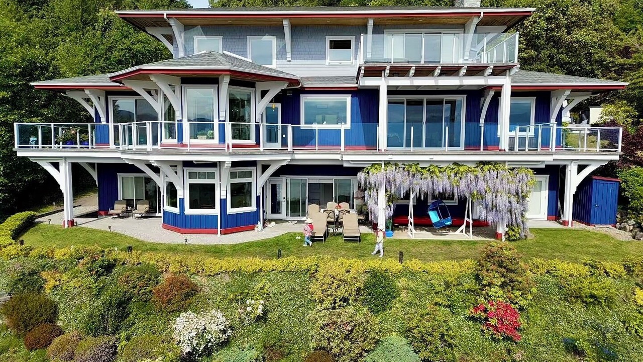 Photo of Outdoor in Gibsons