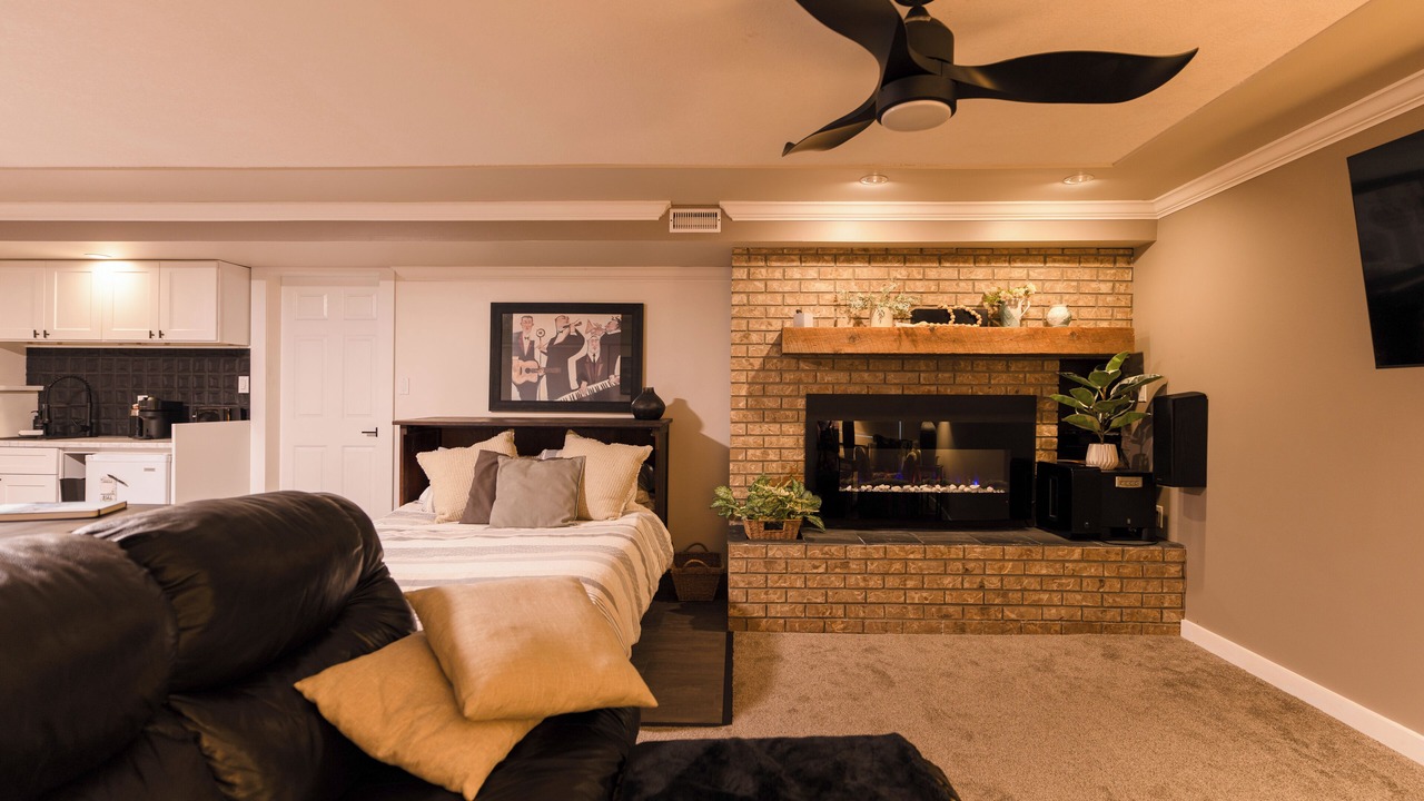 Photo of Bedroom in Campbell River