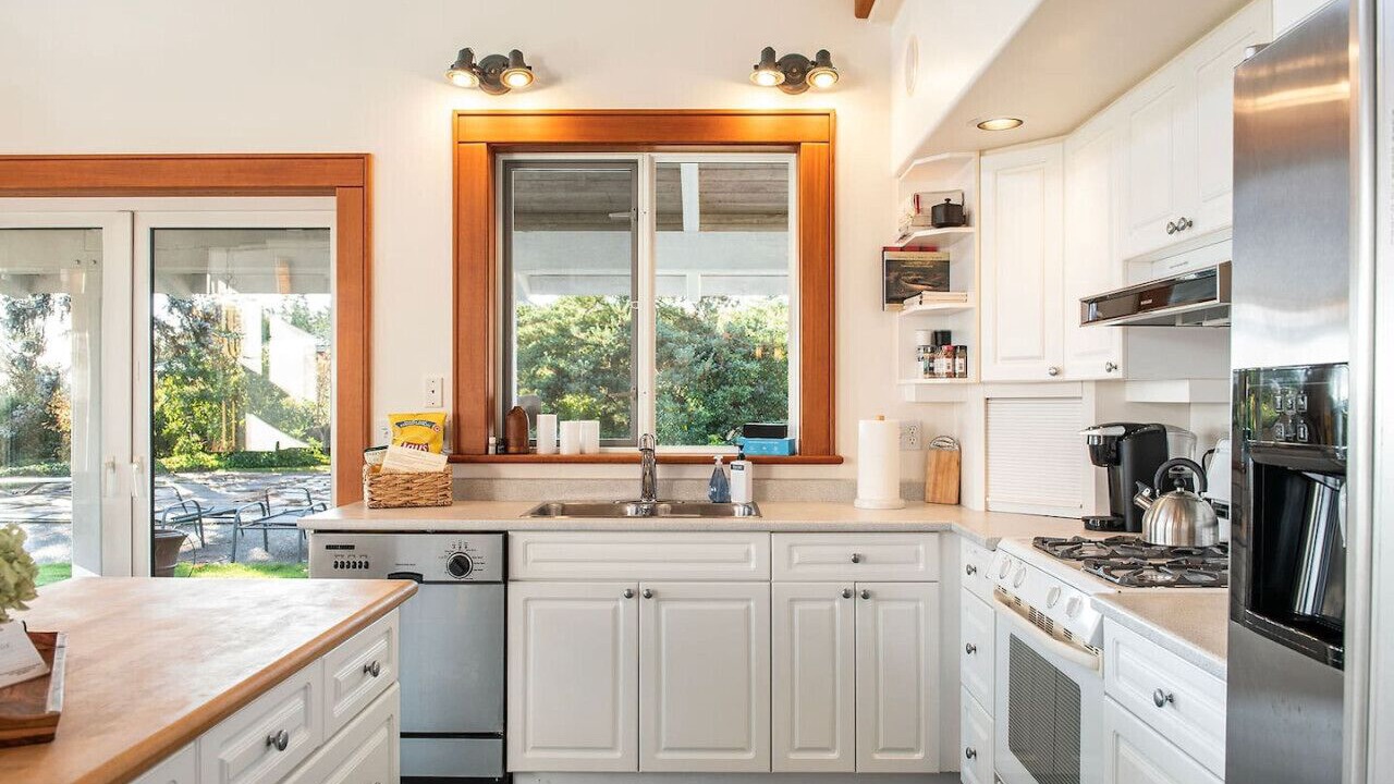 Photo of Kitchen in Campbell River