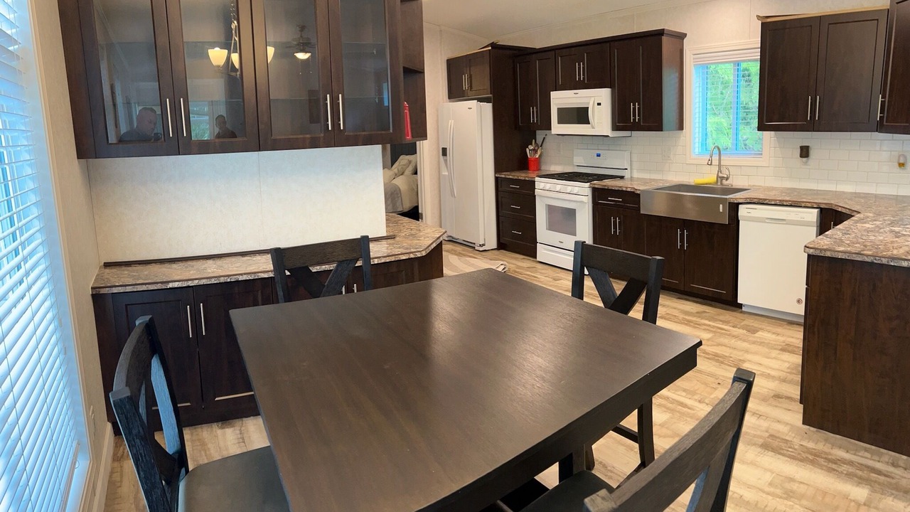 Photo of Kitchen in Lindell Beach