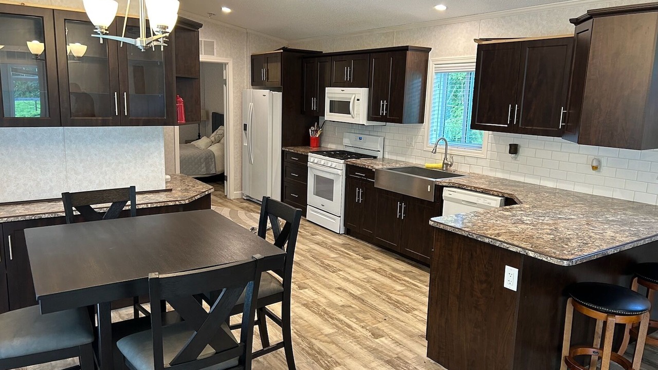 Photo of Kitchen in Lindell Beach