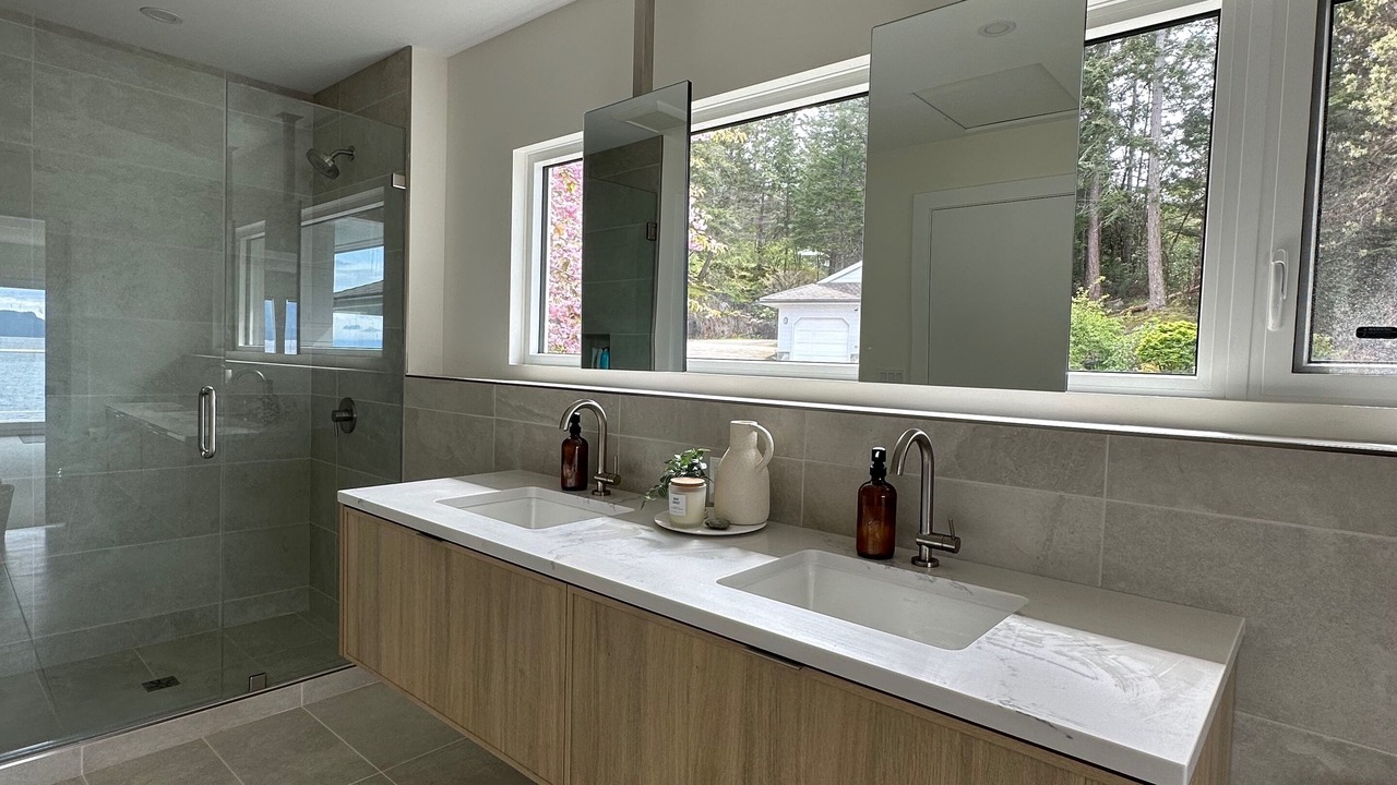 Photo of Bathroom in Halfmoon Bay