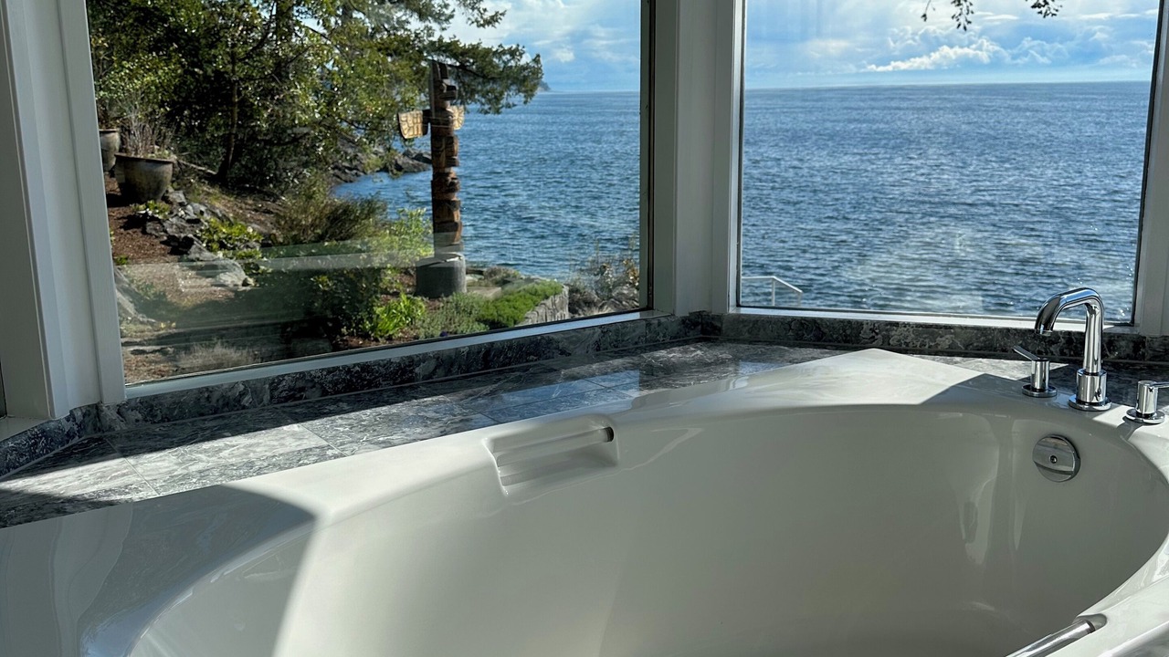 Photo of Bathroom in Halfmoon Bay