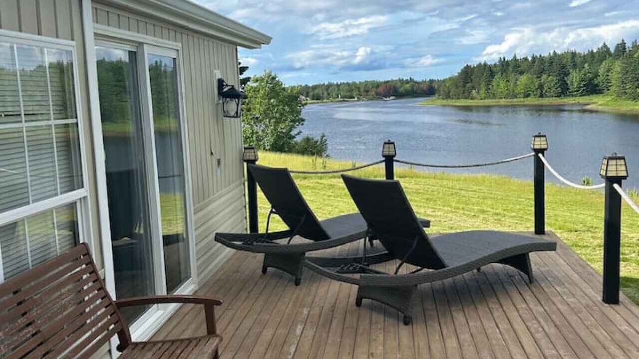 Photo of Patio Balcony in Pirogue