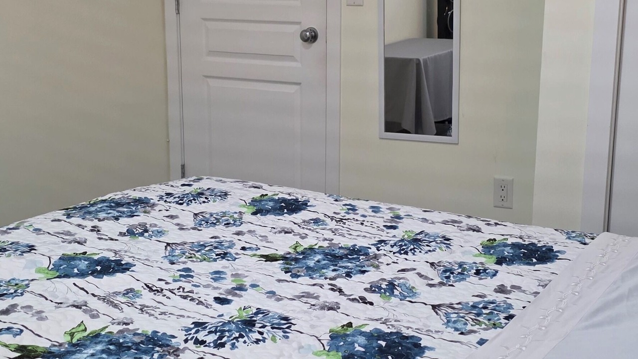 Photo of Bedroom in South Newton