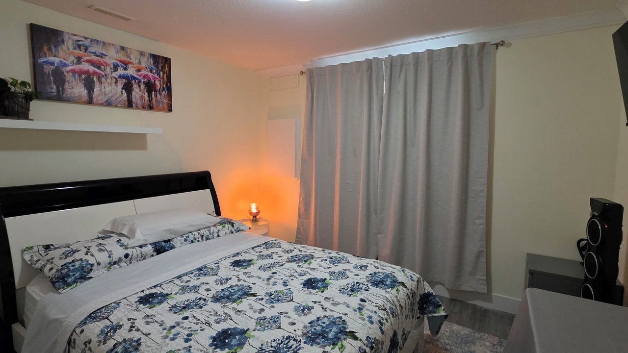 Photo of Bedroom in South Newton
