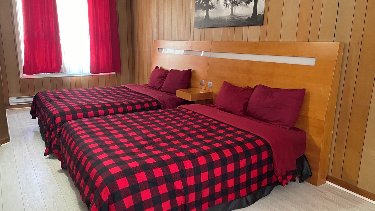 Photo of Bedroom in Gravenhurst