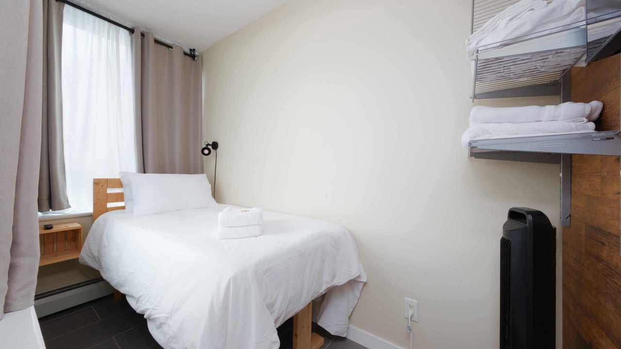 Photo of Bedroom in Crosstown