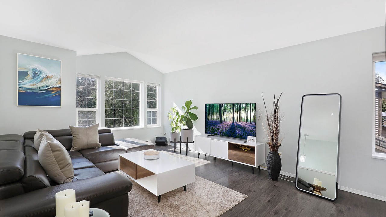 Photo of Livingroom in Comox