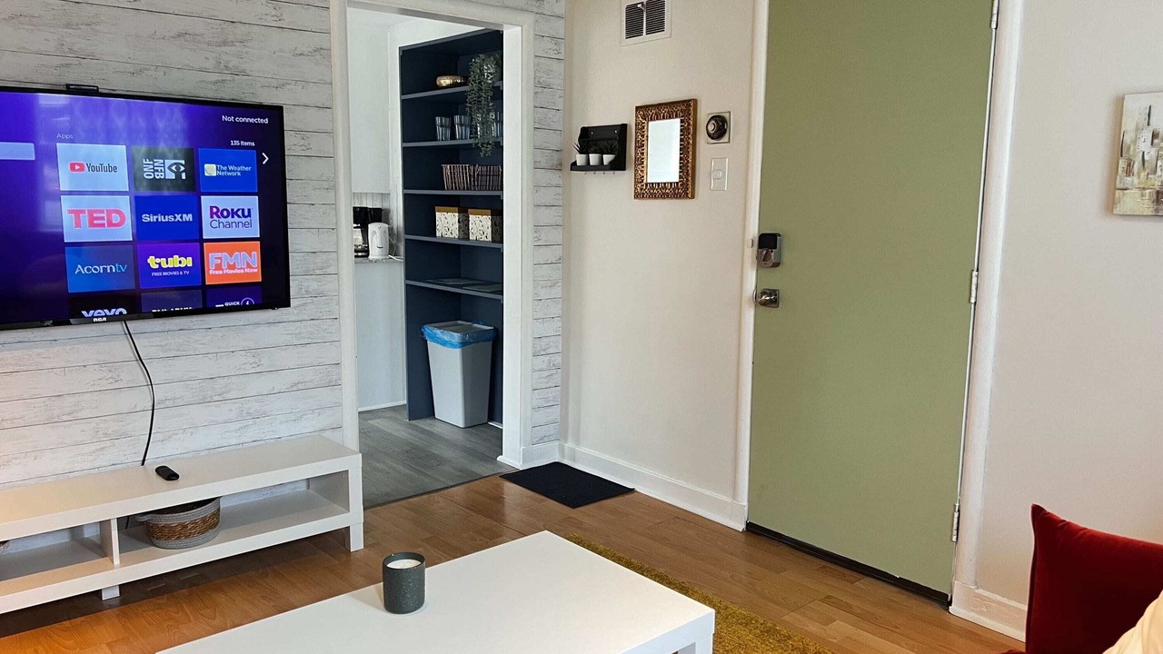 Photo of Livingroom in North End