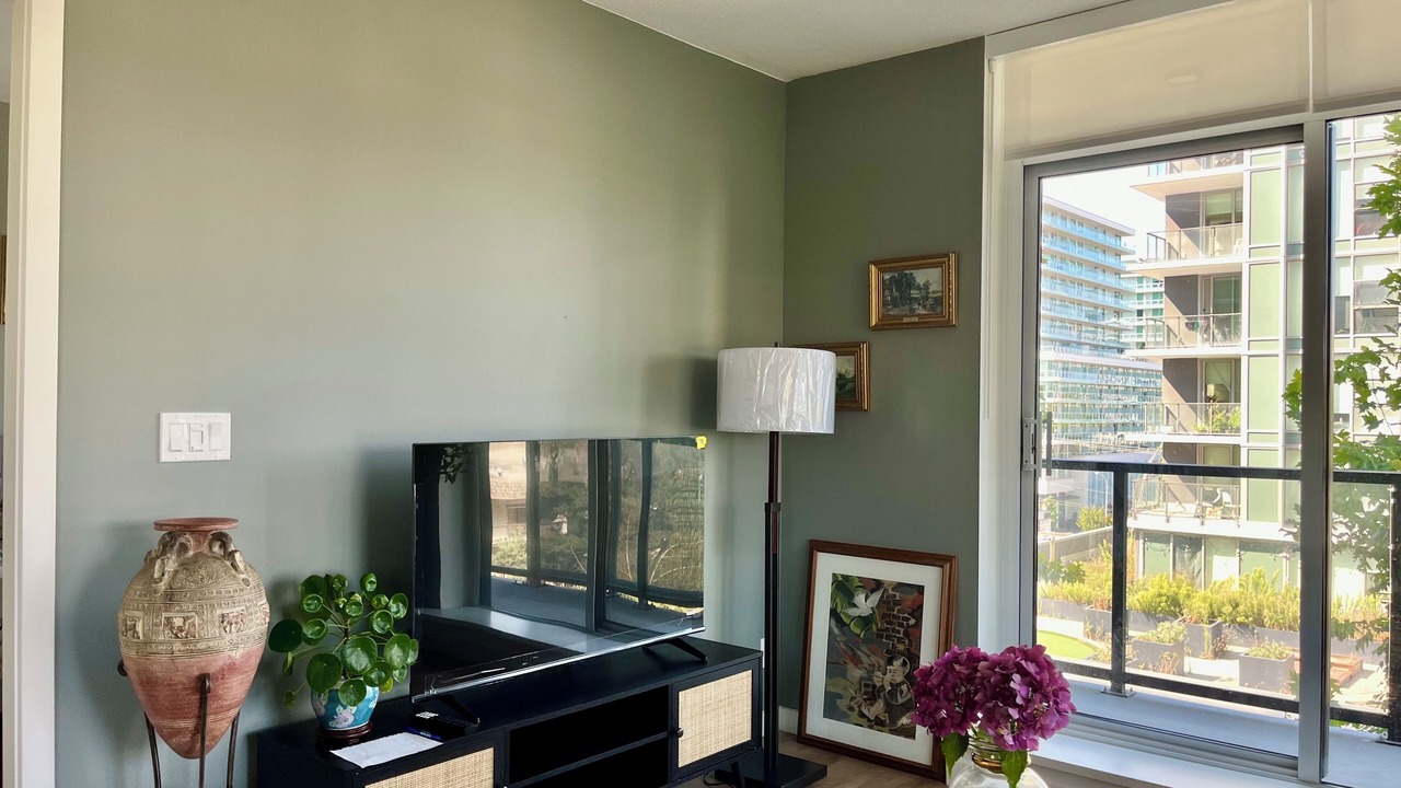 Photo of Livingroom in Richmond City Centre