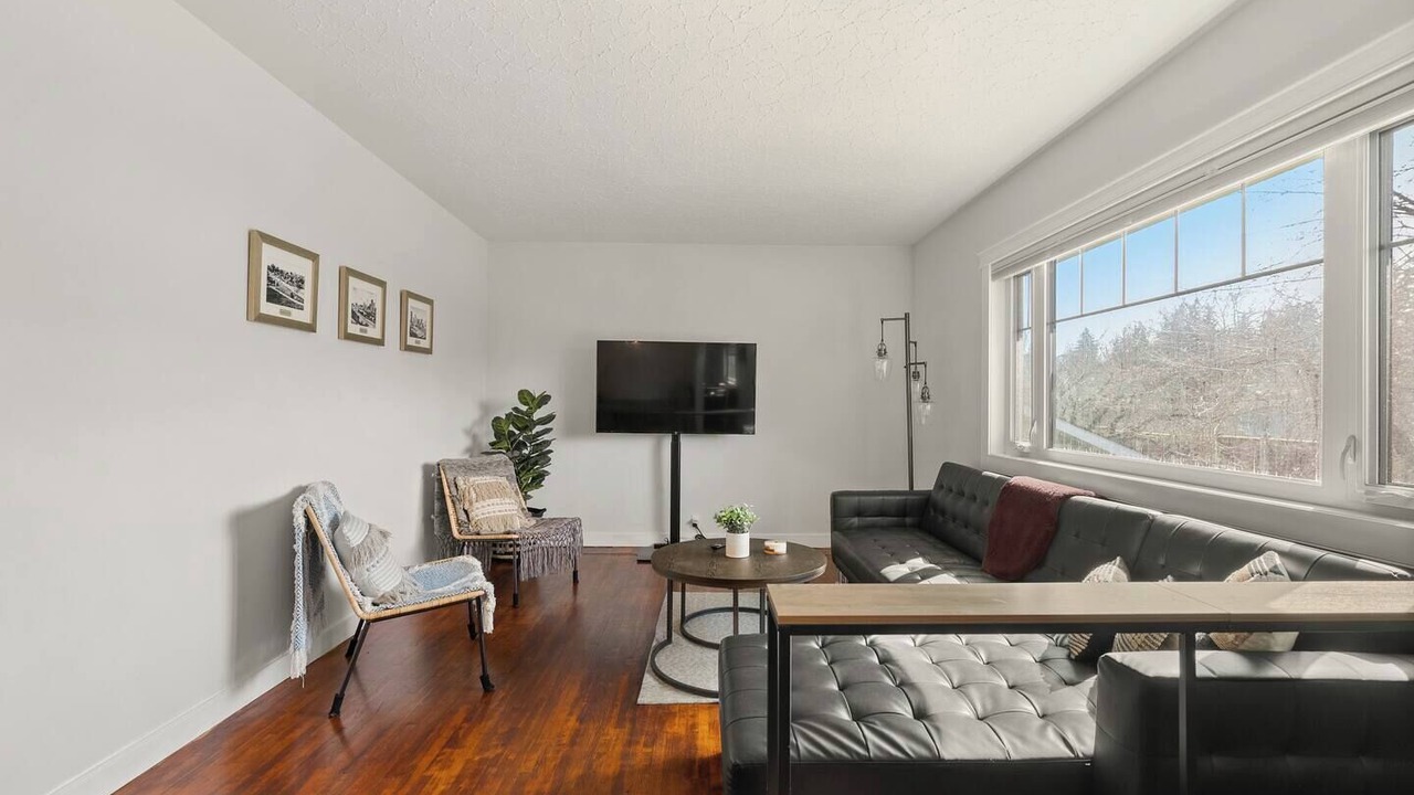Photo of Livingroom in Northwest Calgary