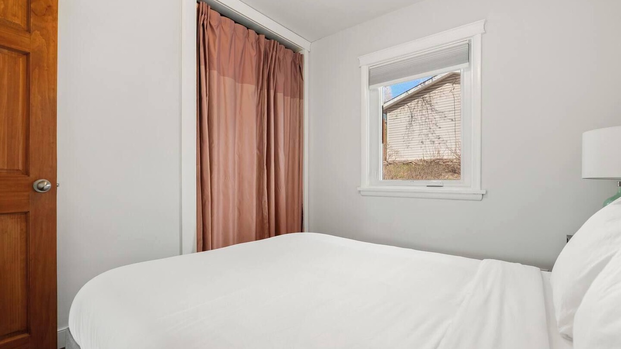 Photo of Bedroom in Northwest Calgary