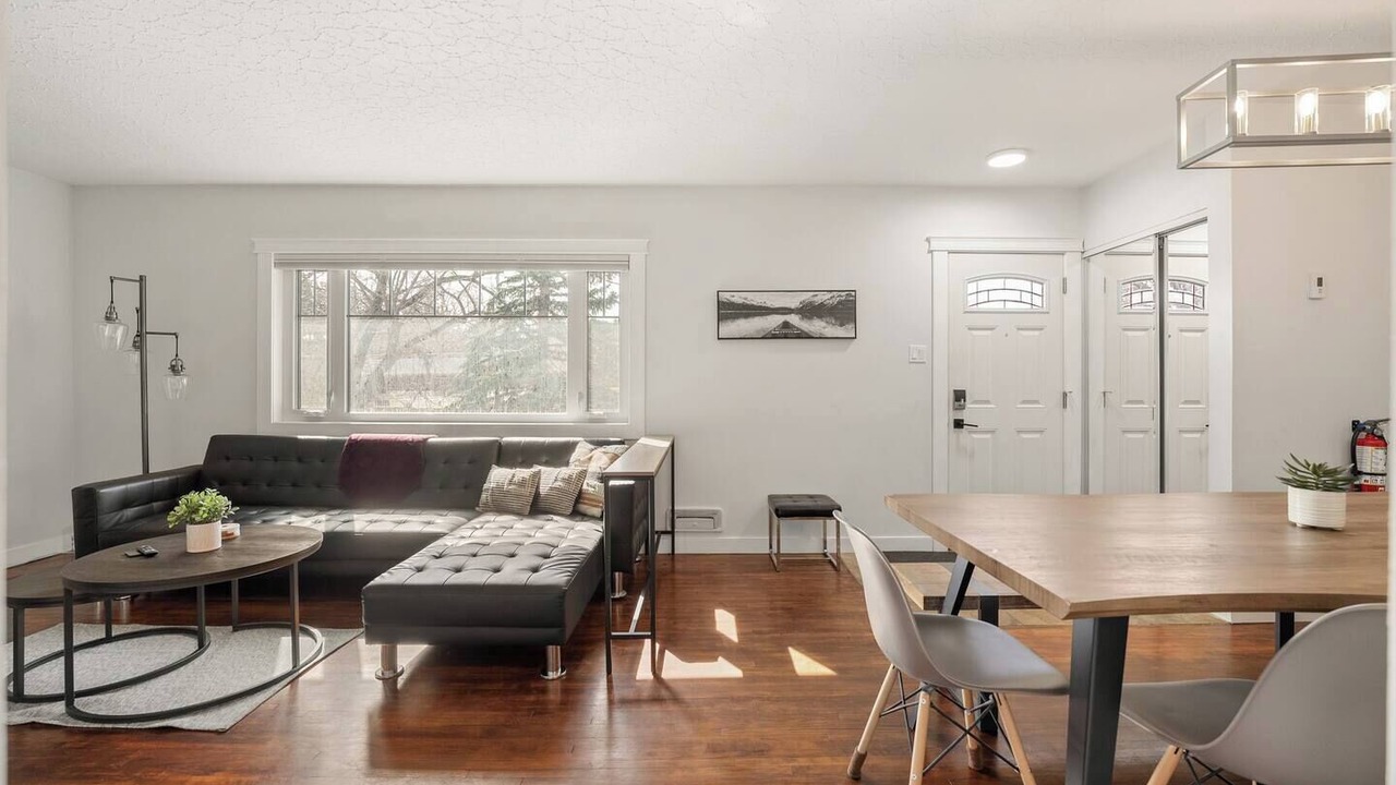 Photo of Livingroom in Northwest Calgary