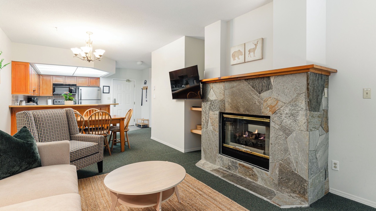Photo of Livingroom in Upper Village
