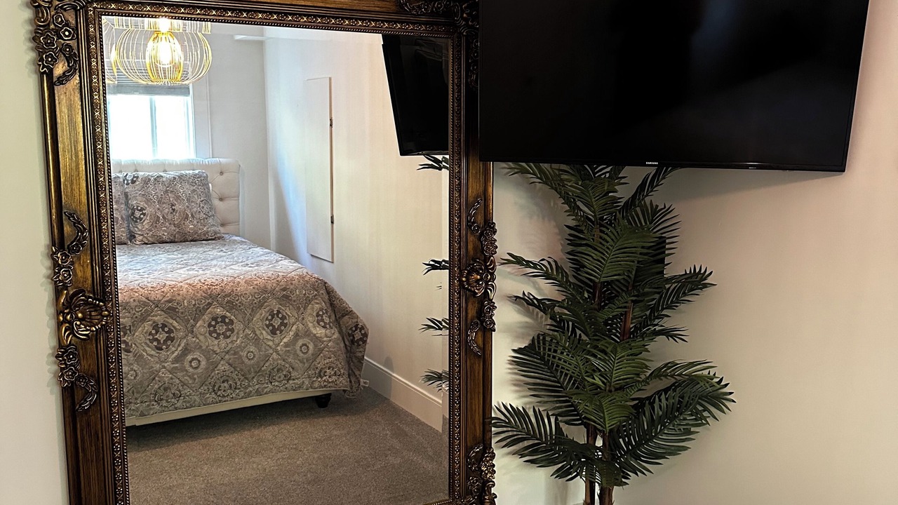 Photo of Bedroom in Gold River