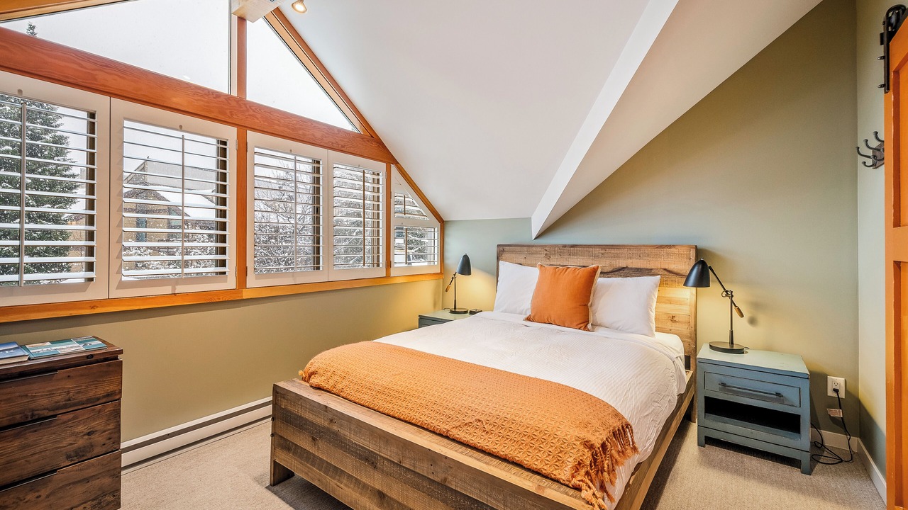 Photo of Bedroom in Whistler Village