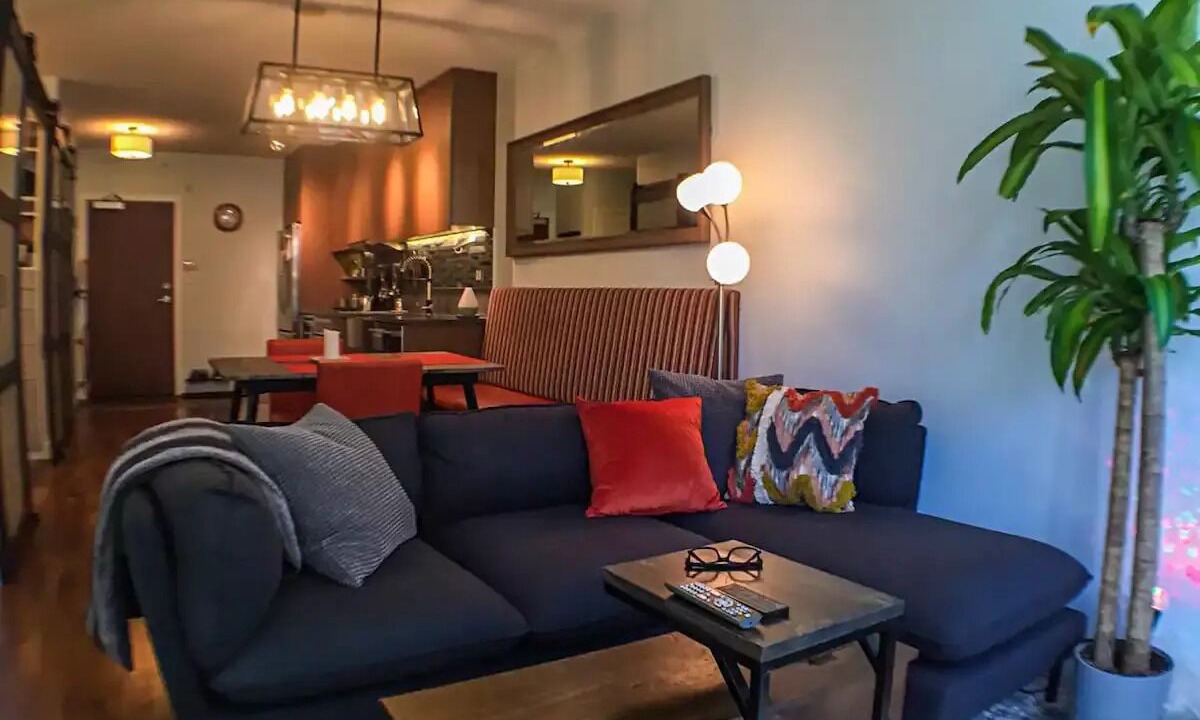 Photo of Livingroom in Mount Pleasant