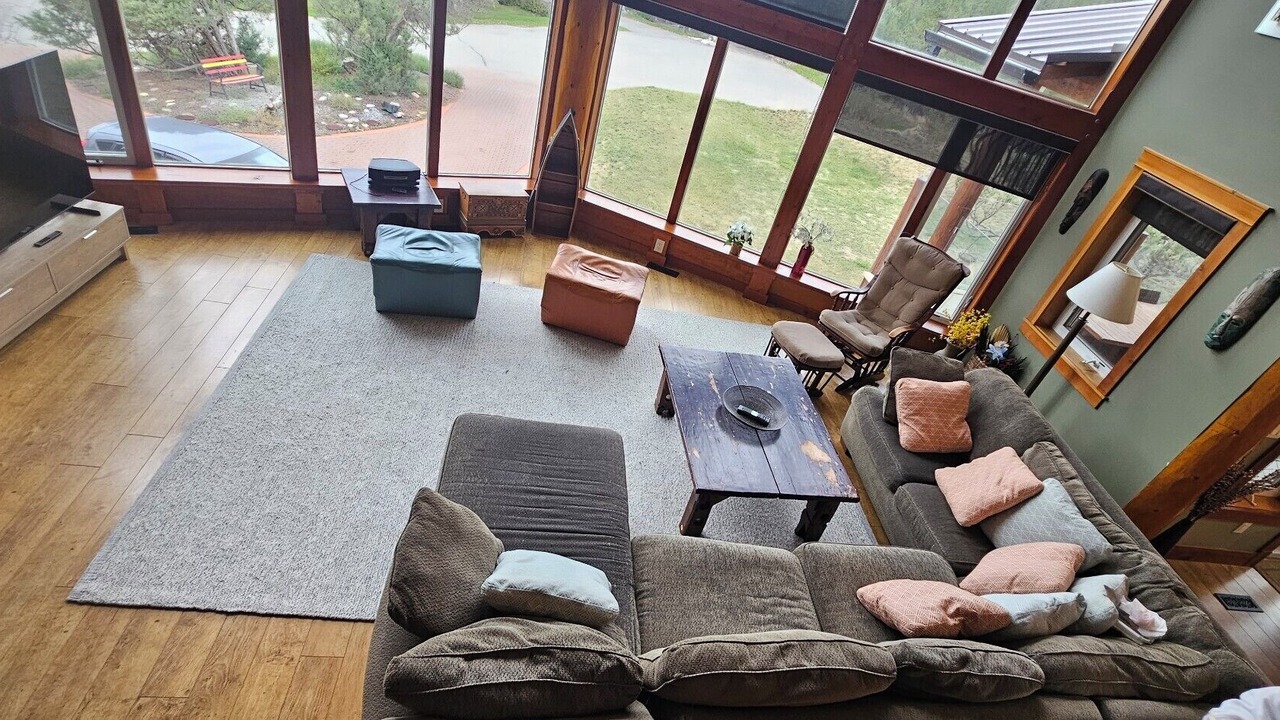 Photo of Livingroom in Invermere