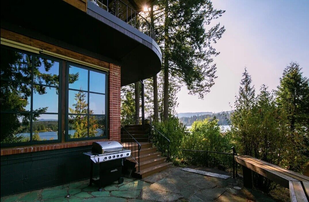 Photo of Patio Balcony in Shawnigan Lake