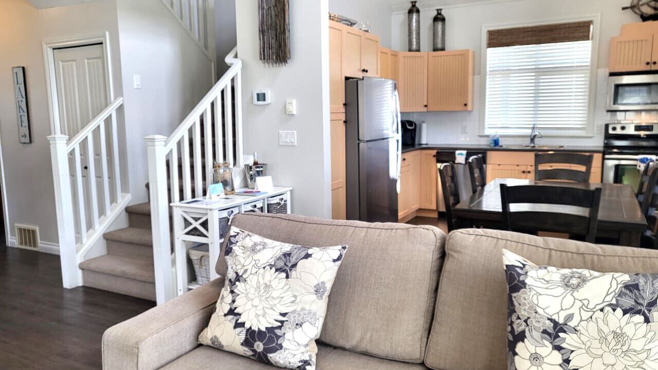 Photo of Livingroom in Osoyoos