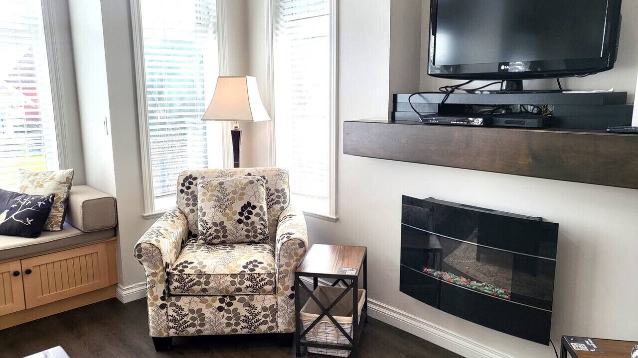 Photo of Livingroom in Osoyoos